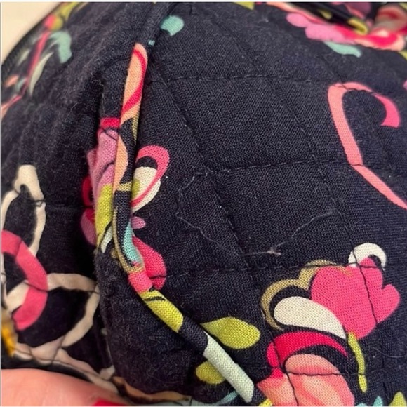 Vera Bradley weekender bag - ribbons pattern - Picture 7 of 7